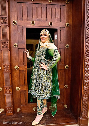 Traditional Omani Dress
